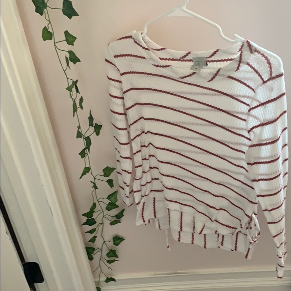 ☆ RED AND WHITE STRIPED LONG SLEVE ☆